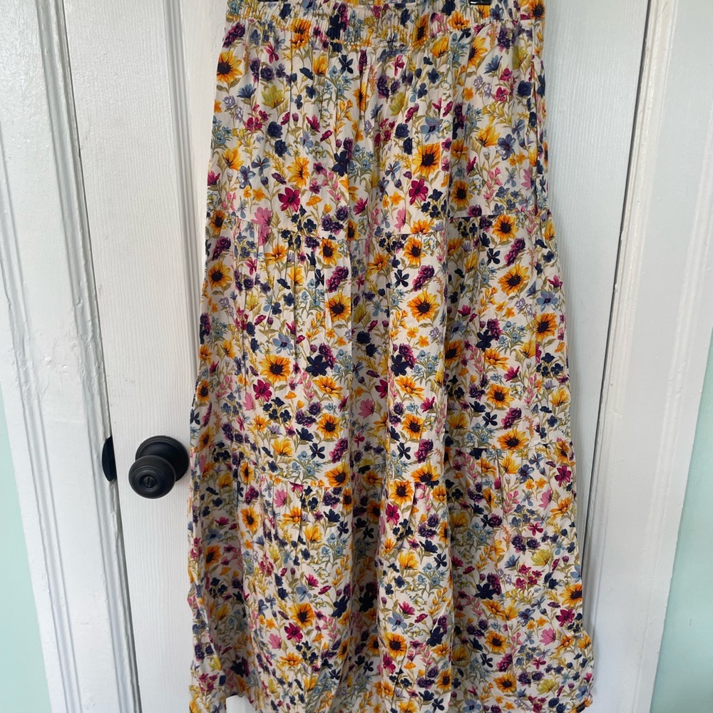 Floral Maxi Skirt small tall with pockets